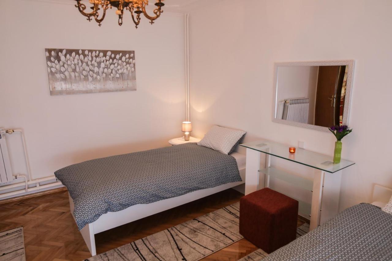 Апартаменты Apartman Kaya Джяково Экстерьер фото