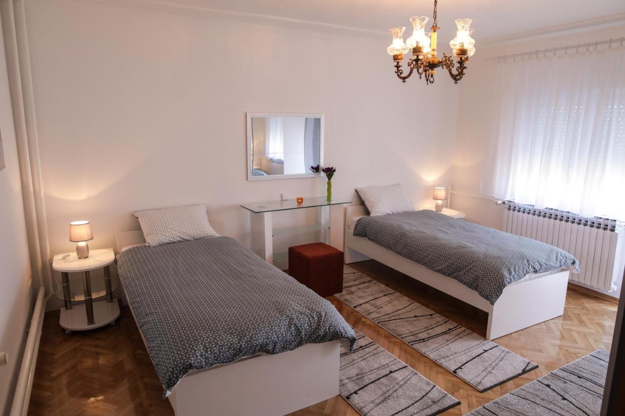 Апартаменты Apartman Kaya Джяково Экстерьер фото