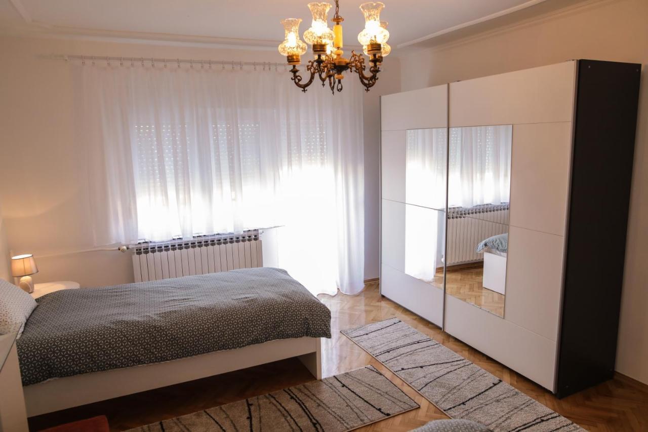 Апартаменты Apartman Kaya Джяково Экстерьер фото